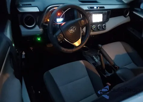 2015 Toyota Rav4 Le z USA, uszkodzony, nr VIN 2T3BFREV8FW400943